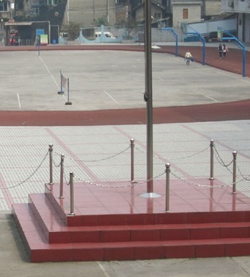 最長(zhǎng)見(jiàn)的<a href='http://www.din2391.com' target='_blank'>旗臺(tái)</a>樣式